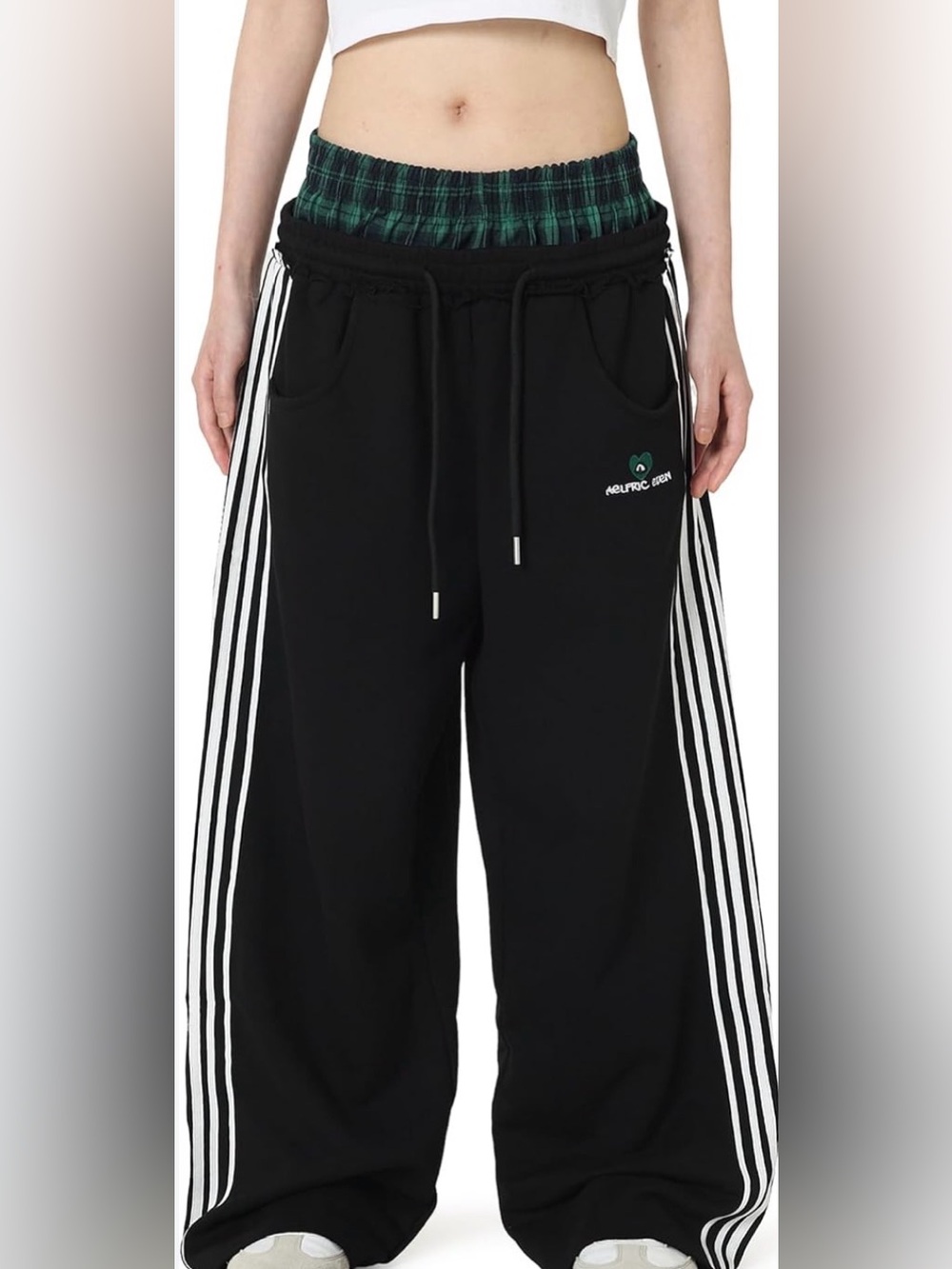 Aelfric Eden Double waisted wide leg baggy sweatpants - Size Medium - NWOT